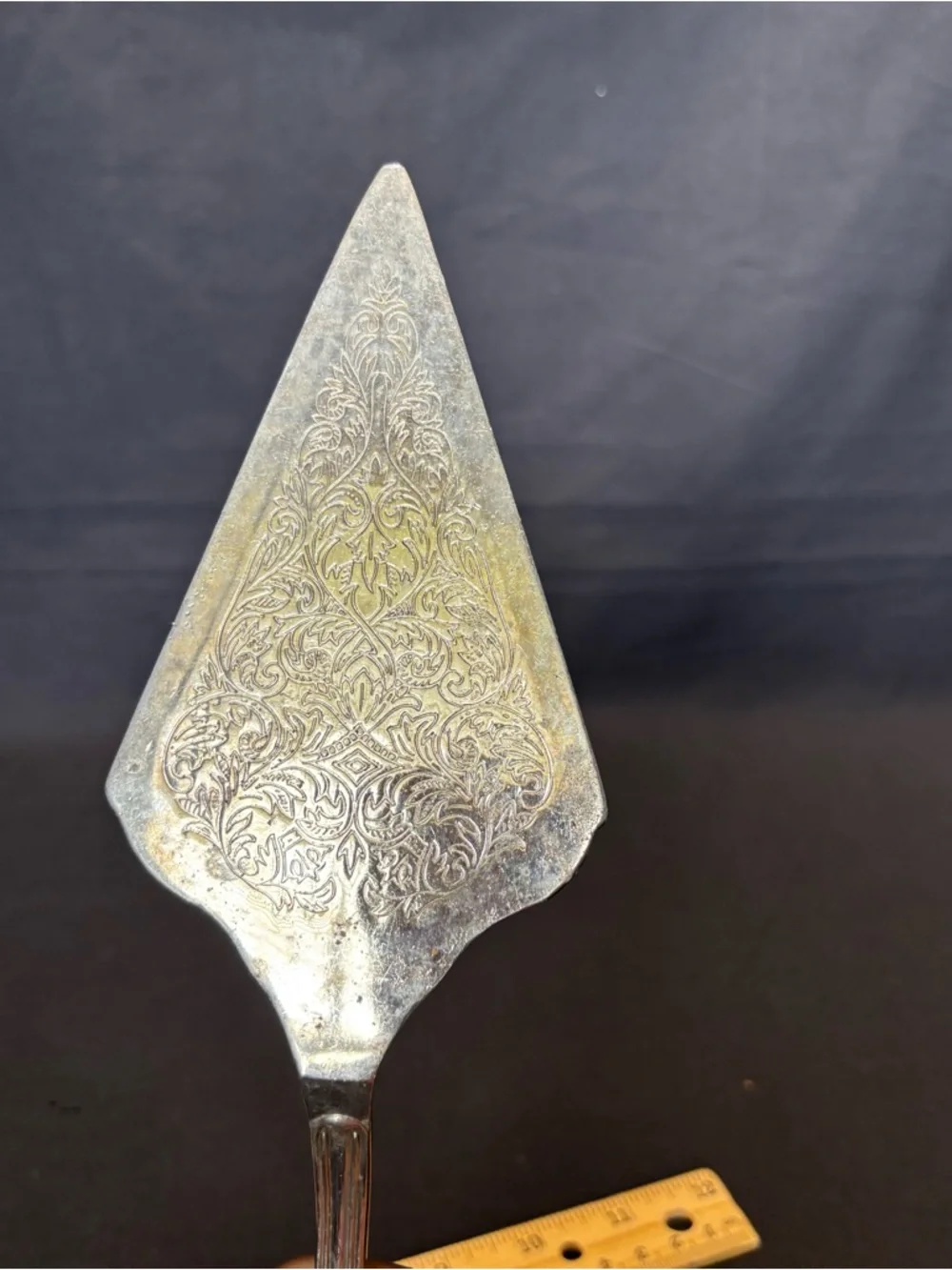 Vintage Silver-Plated Pie or Cake Server Serrated Edges Engraved Ornate Pattern